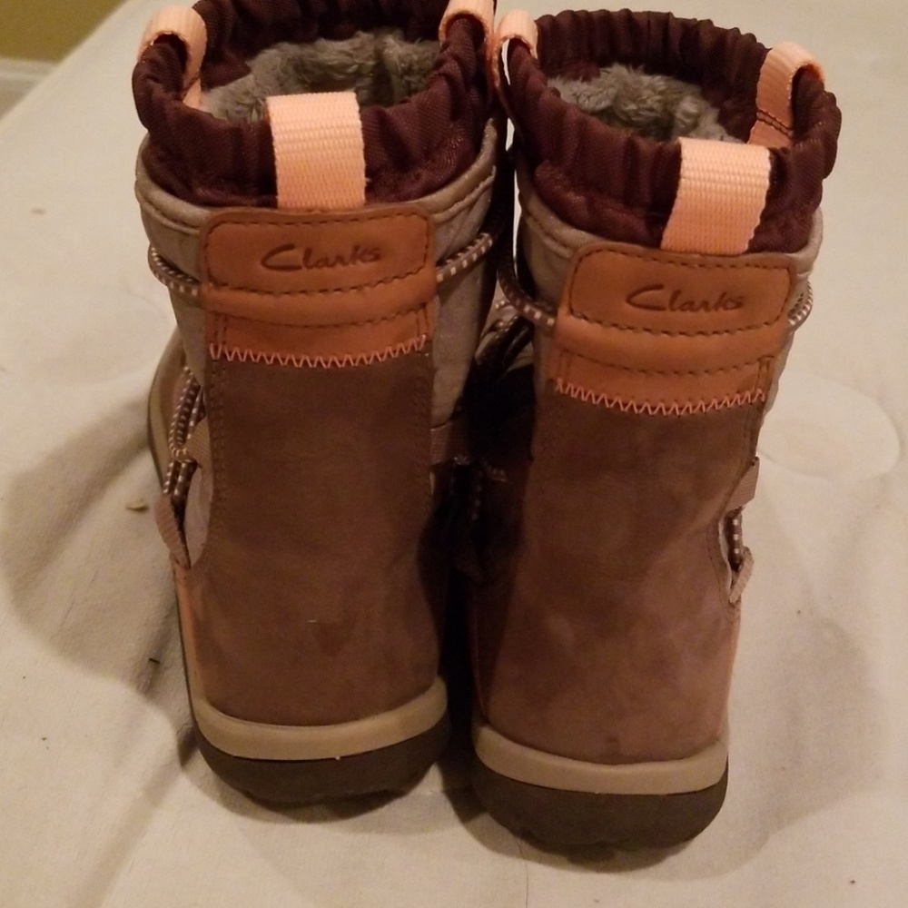 Boots - Picture 3 of 6